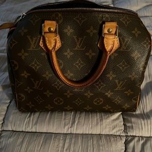 Authentic Louis Vuitton Speedy 25